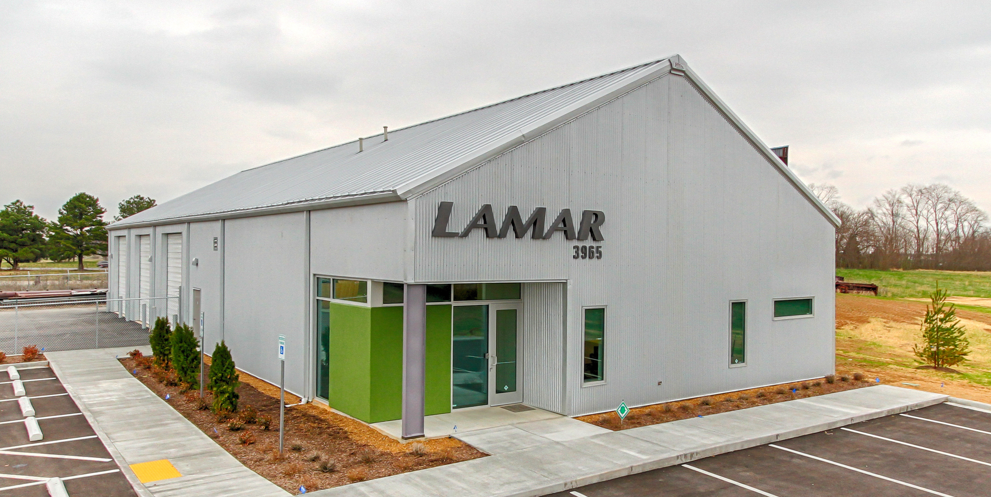 Lamar Advertising of Clarksville office building